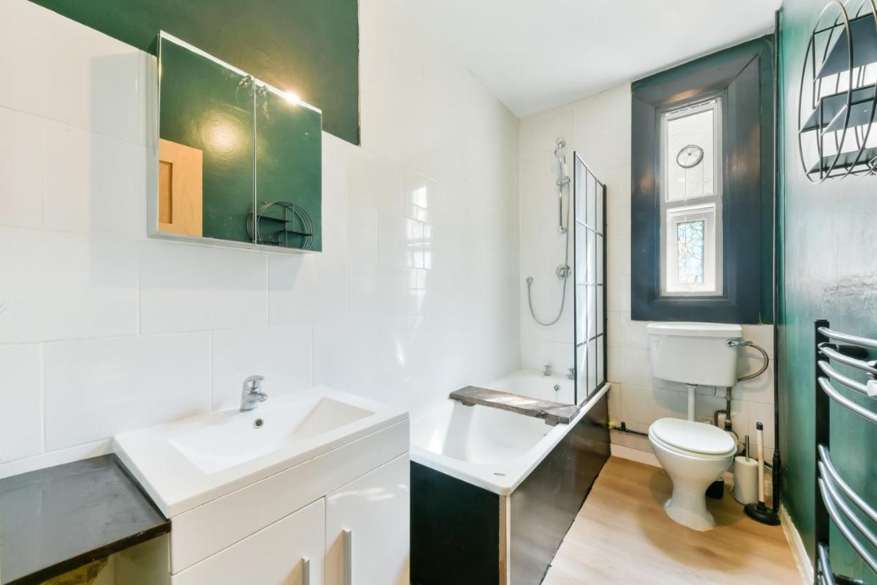 Cozy 1-Bed Apartment In Brixton London Eksteriør billede