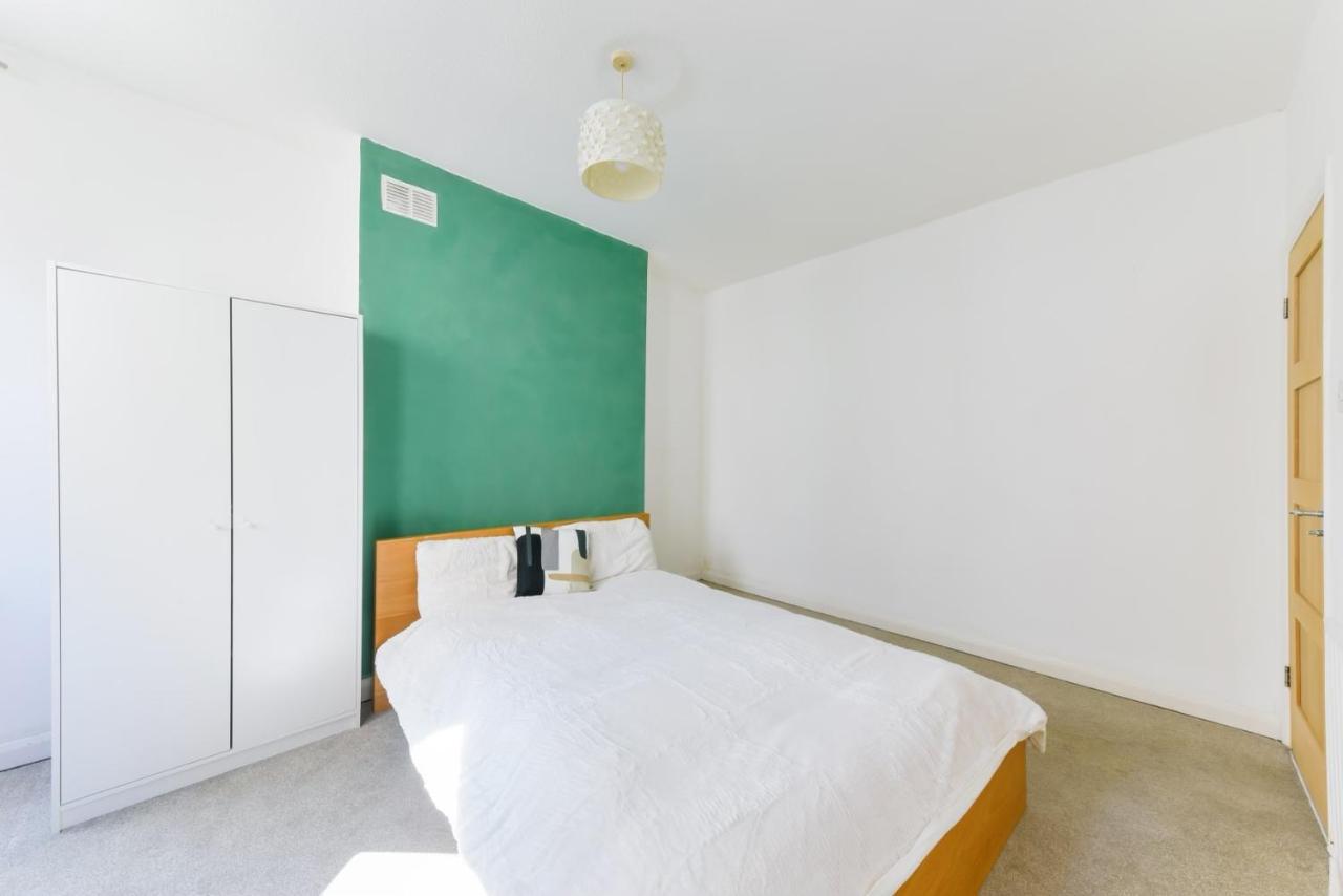 Cozy 1-Bed Apartment In Brixton London Eksteriør billede